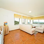 Casa Tadeu بيت للعطل *