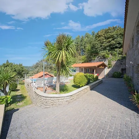 別荘 Casa Tadeu Anjos